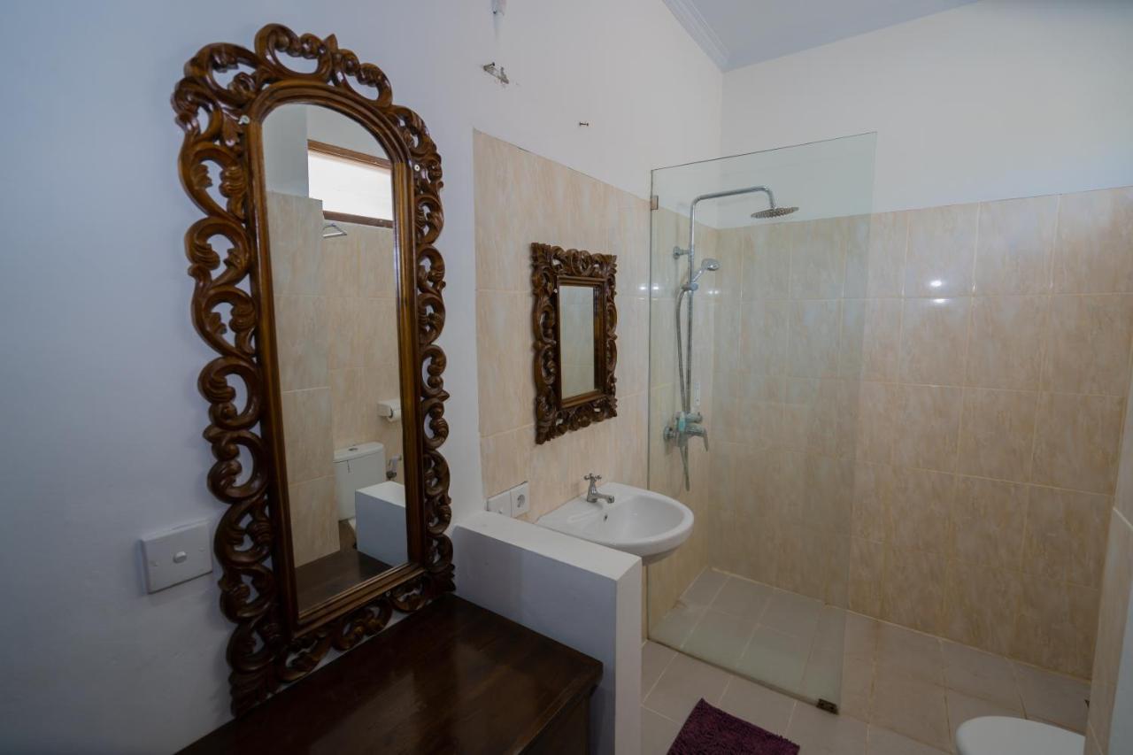 Lo Sari Bungalow Batununggul Exterior foto